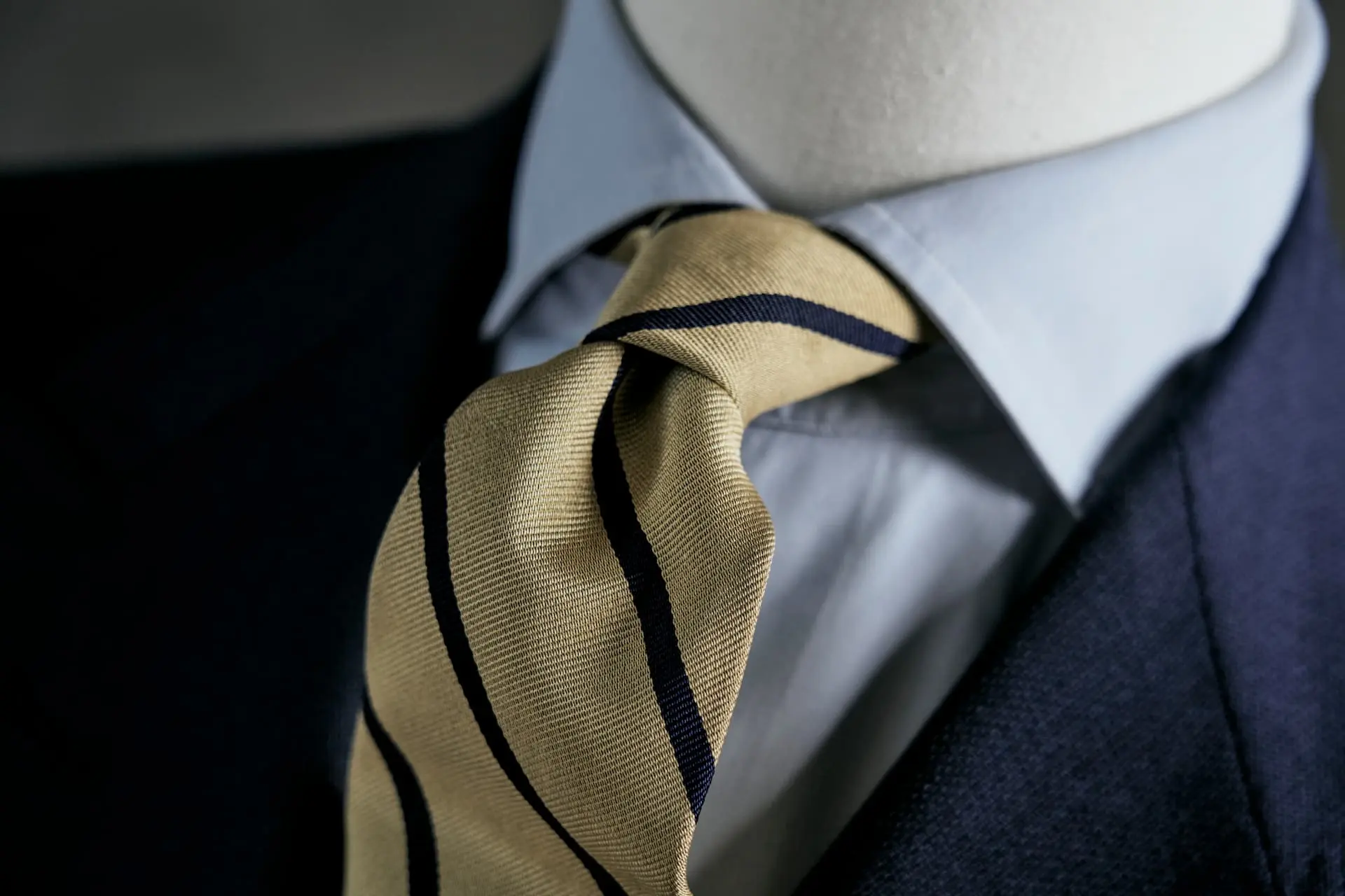 ELEGANZA ATTO DI RIBELLIONE | I CODICI DELLO STILE